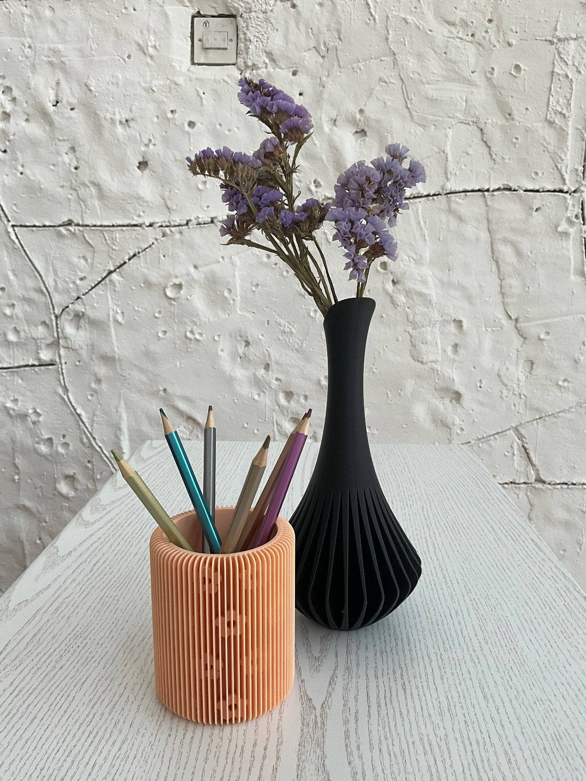 Flower pen holder