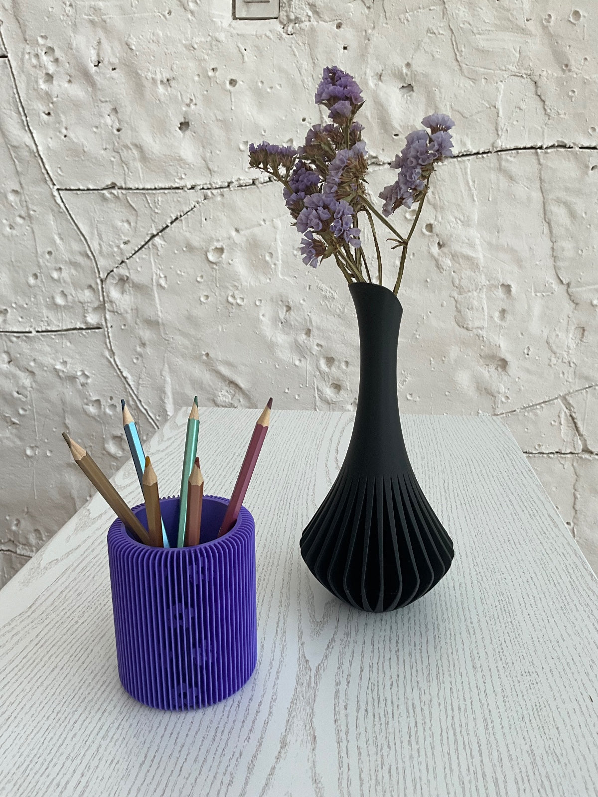 Flower pen holder