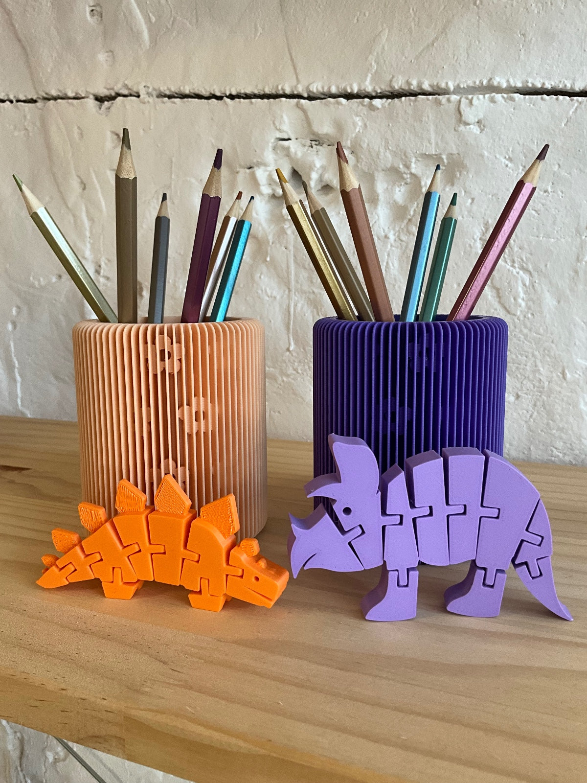Flower pen holder